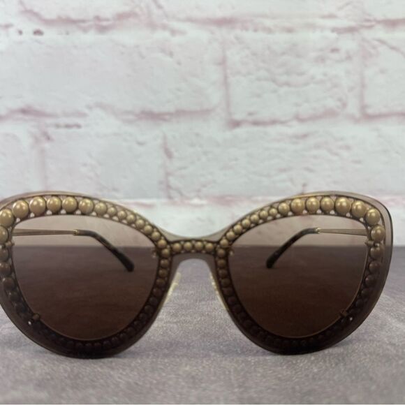 Chanel Acetate Metal Pearl Butterfly Sunglasses 4236-H Brown - Picture 7 of 16